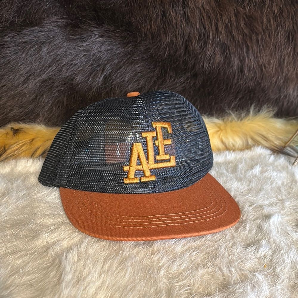 Assholes live forever cap OS (4920) NWOT